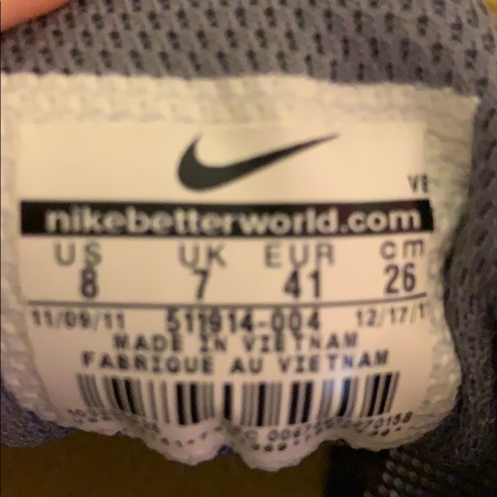 Nike - Picture 5 of 5